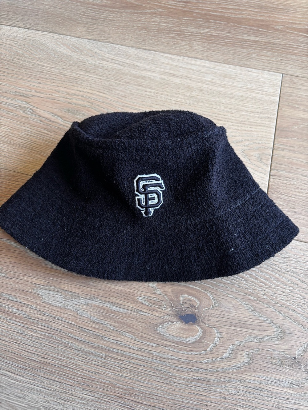 Vintage Annco SF Giants Terry Bucket Hat
Black
M